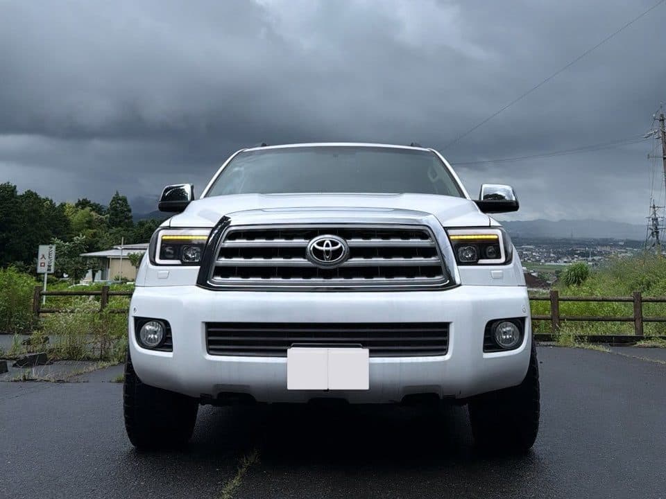 トヨタ セコイア（逆輸入車）